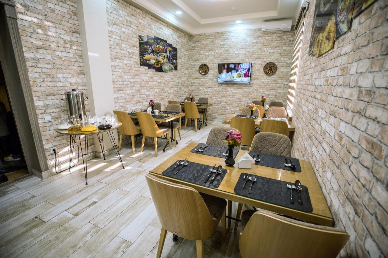 Leader Hotel Ташкент Екстериор снимка