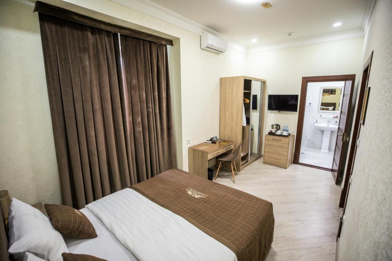 Leader Hotel Ташкент Екстериор снимка