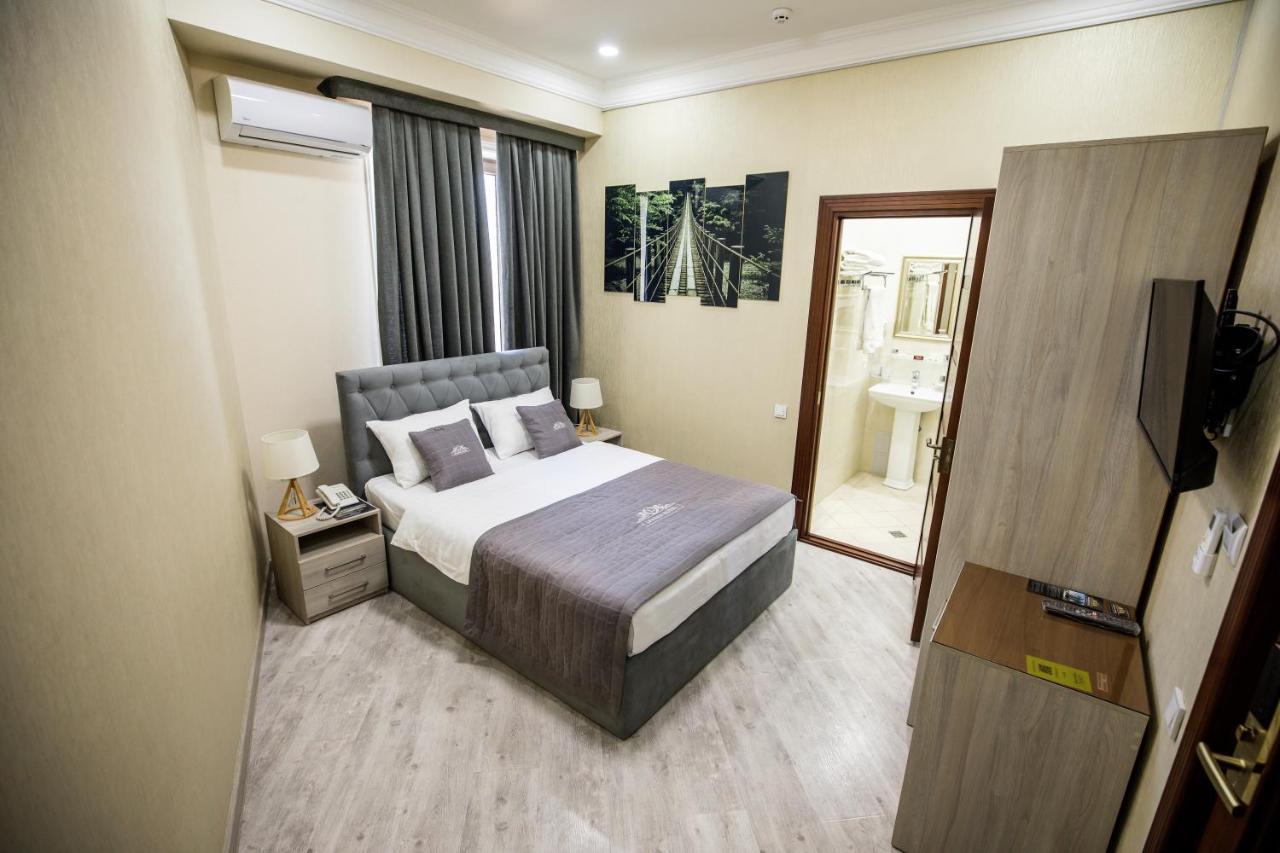 Leader Hotel Ташкент Екстериор снимка