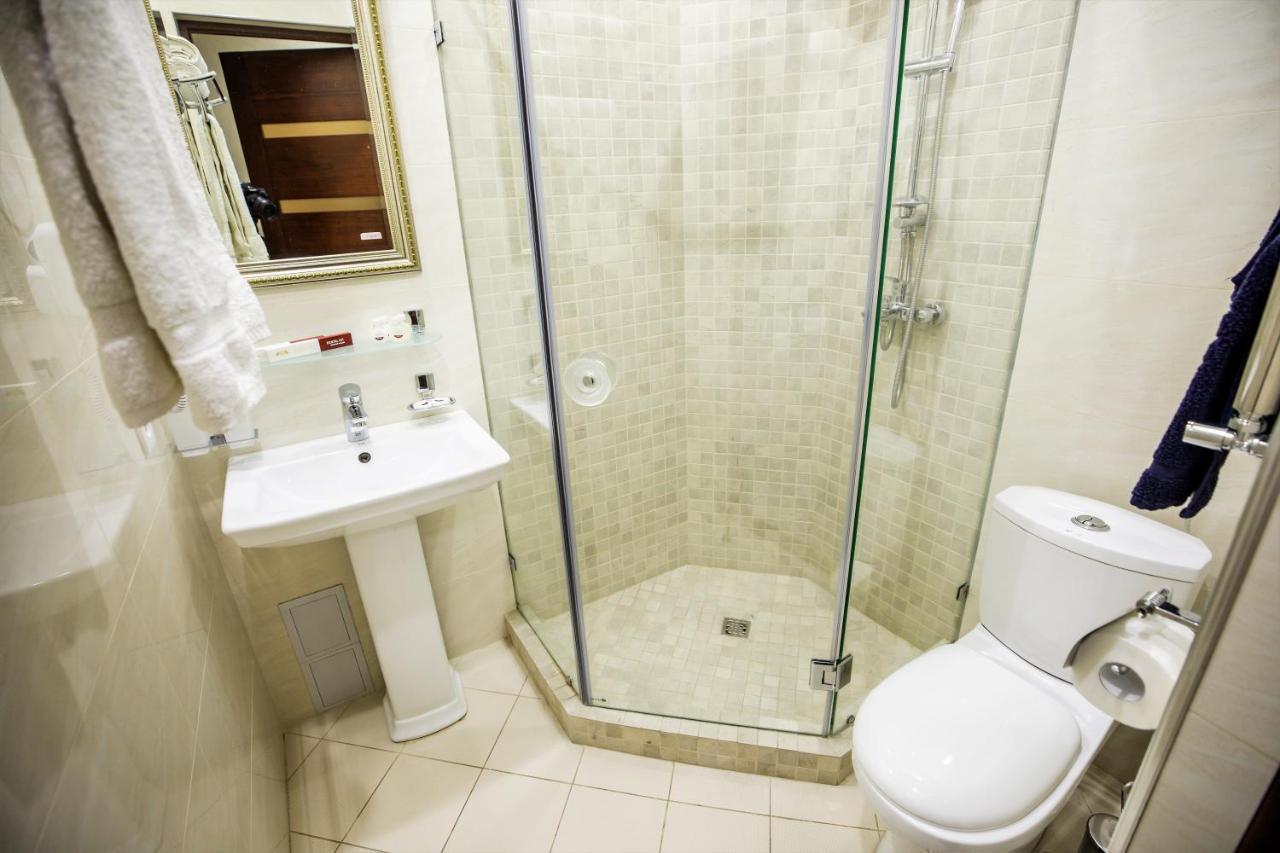 Leader Hotel Ташкент Екстериор снимка